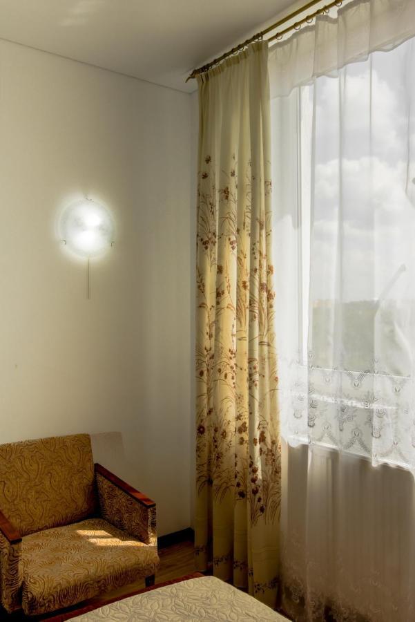 Rooms With Fortetsya View 2 Kamjanets-Podilsky Buitenkant foto